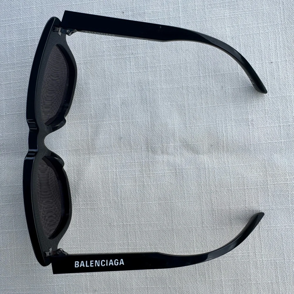 Balenciaga Wayfarer Sunglasses - Picture 5 of 15